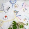 Áo trắng cổ tim ngắn tay ( Size 3)- CÚN CON