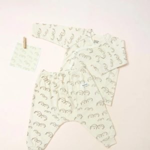 Bộ quần áo dài sơ sinh nút lệch Bonchi be- Newborn